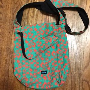 Kavu crossbody purse
